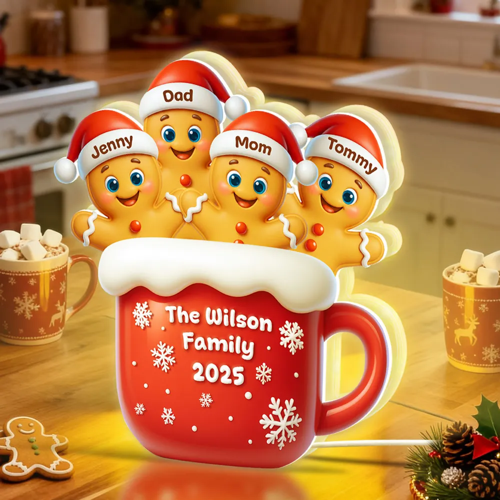 Personalized Family Gingerbread Light-Up Decor – Custom Names, Family Name & Year on Festive Mug – Heartwarming Christmas Gift - Image 6
