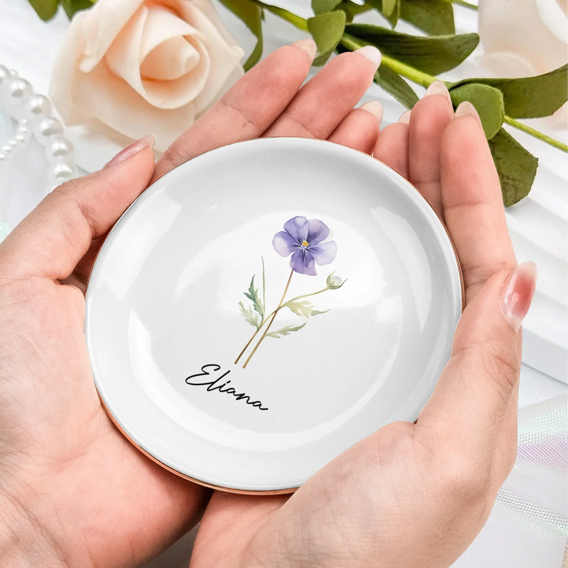 Elegant Personalized Jewelry Dish with Birth Flower Design for Daily Jewelry Storage, Thoughtful Gift for Mom or Friend - Image 7