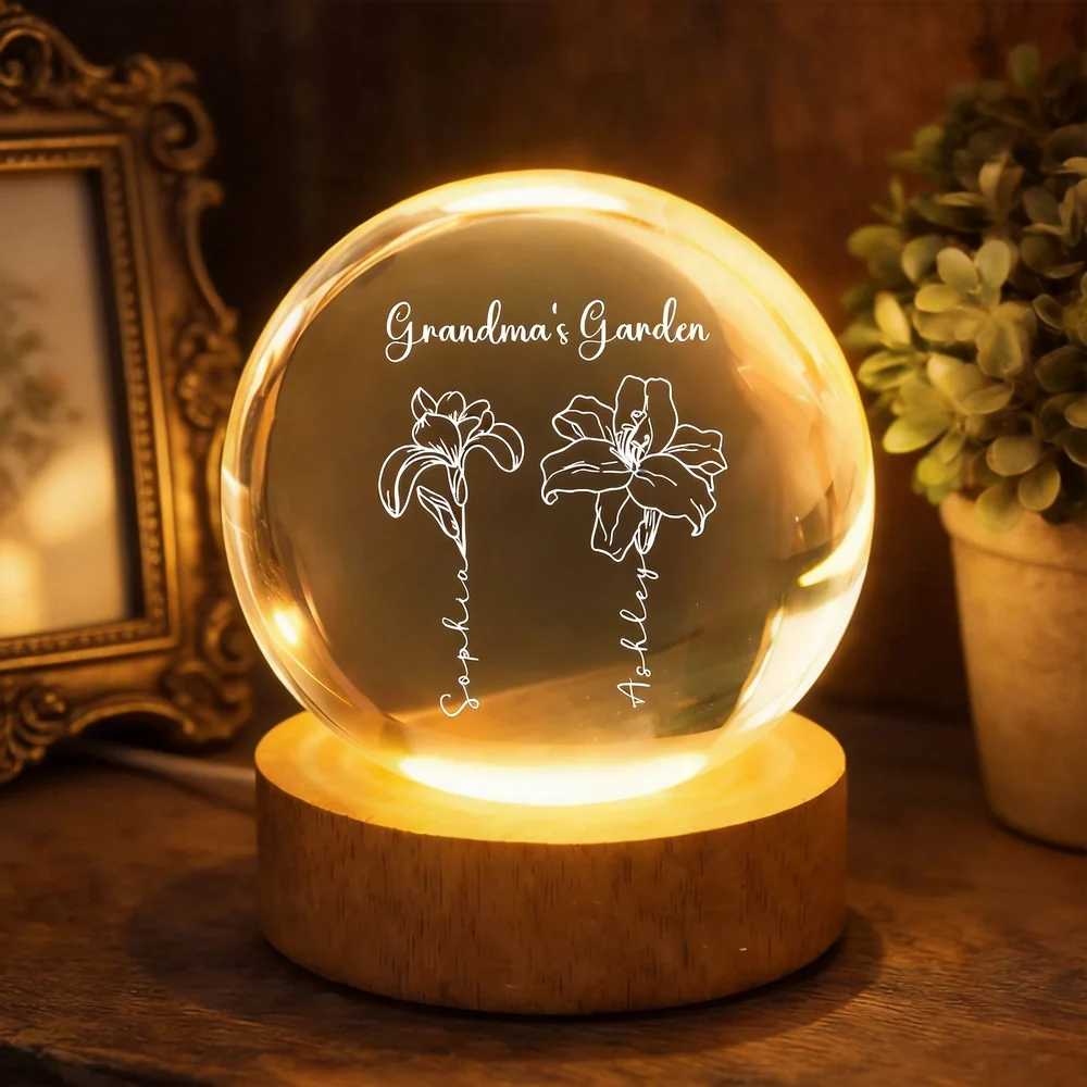 Globe Lamp Grandma's Garden Floral Glow, Personalized Keepsake for Cozy Home Decor, Sweet Gift for Grandma