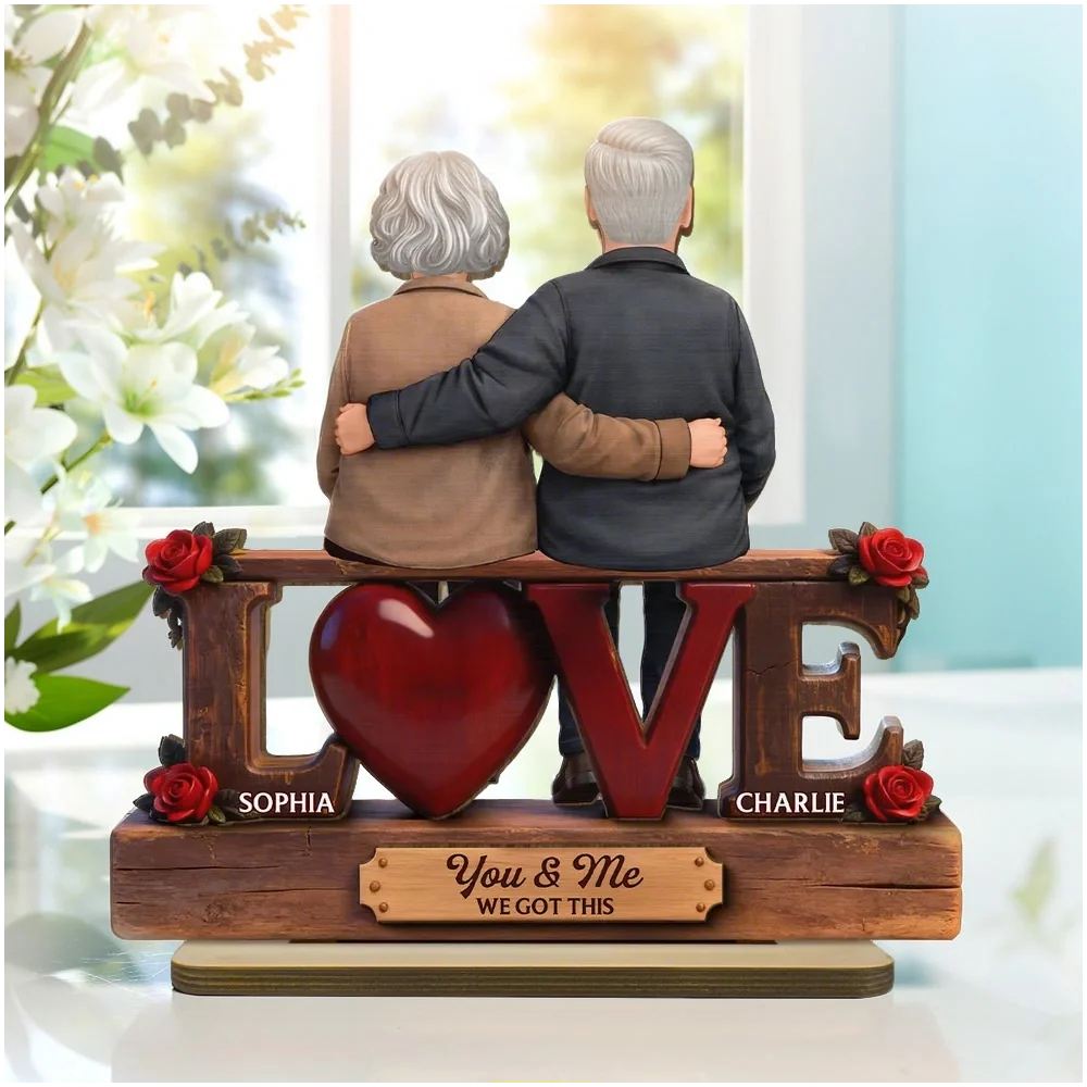 Personalized 2-Layer Wooden Plaque LOVE Couple Hugging Back View, Heartwarming Living Room Display, Unique Gift For Him & Her