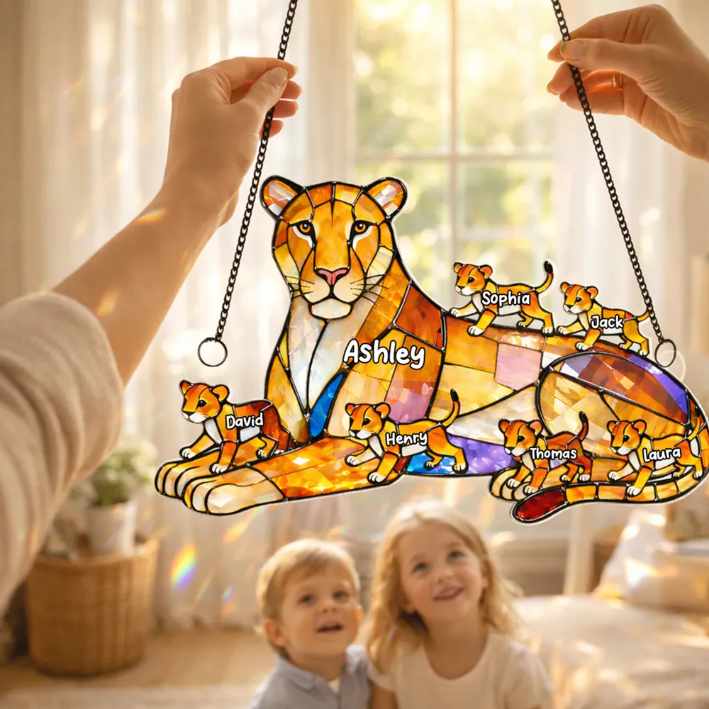 Personalized Lion Mom and Cubs Acrylic Suncatcher Ornament for Sunny Window Decor, Unique Gift for Mom or Grandma - Image 6