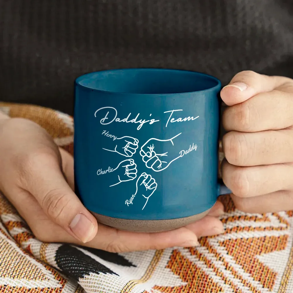 Personalized Daddy's Team Fist Bump Pottery Mug for Dad, Cute Daily Coffee Gift Idea - Image 4