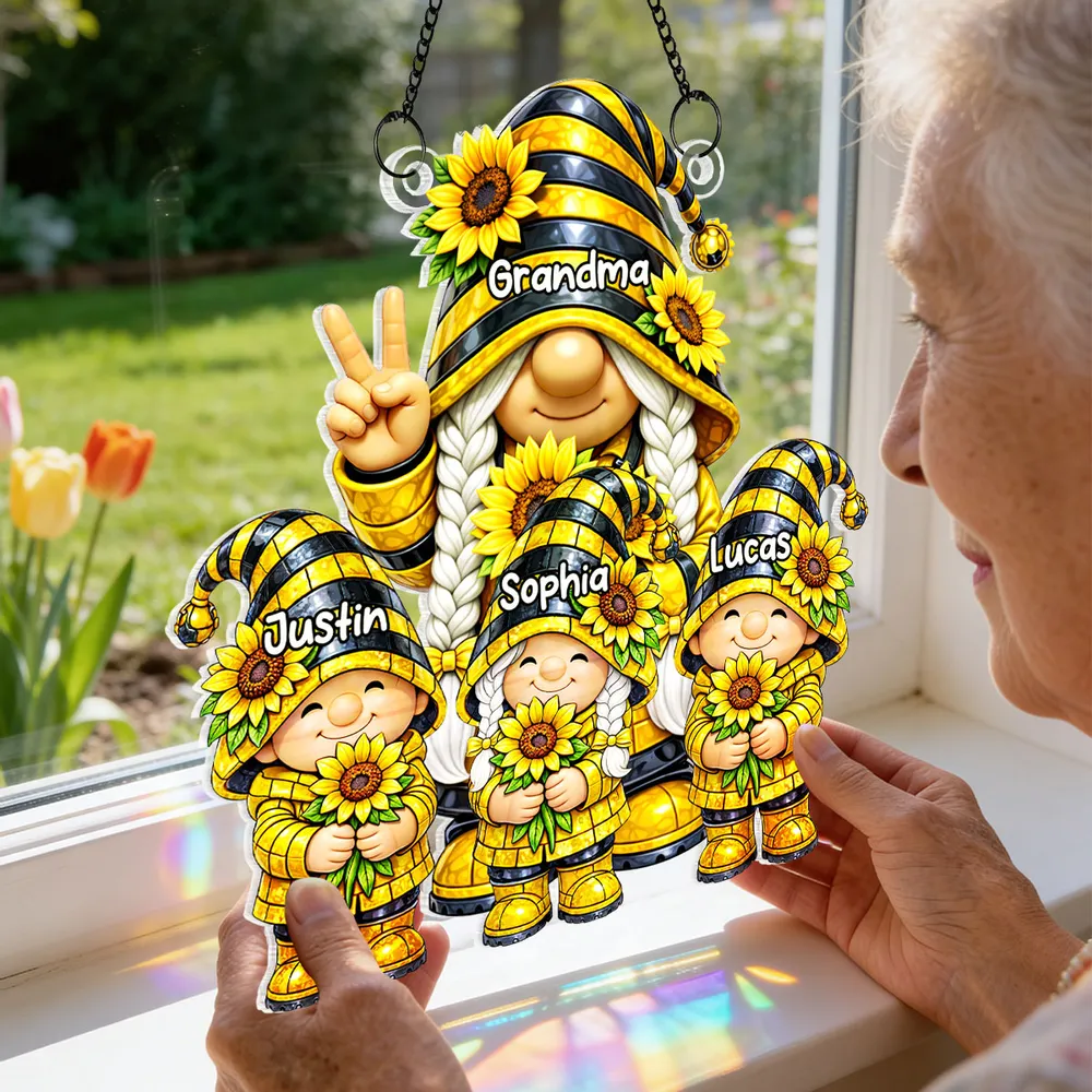 Personalized Grandma and Grandkids Gnome Acrylic Suncatcher Ornament for Window Decor, Sunflower Cute Gift for Grandma - Image 7