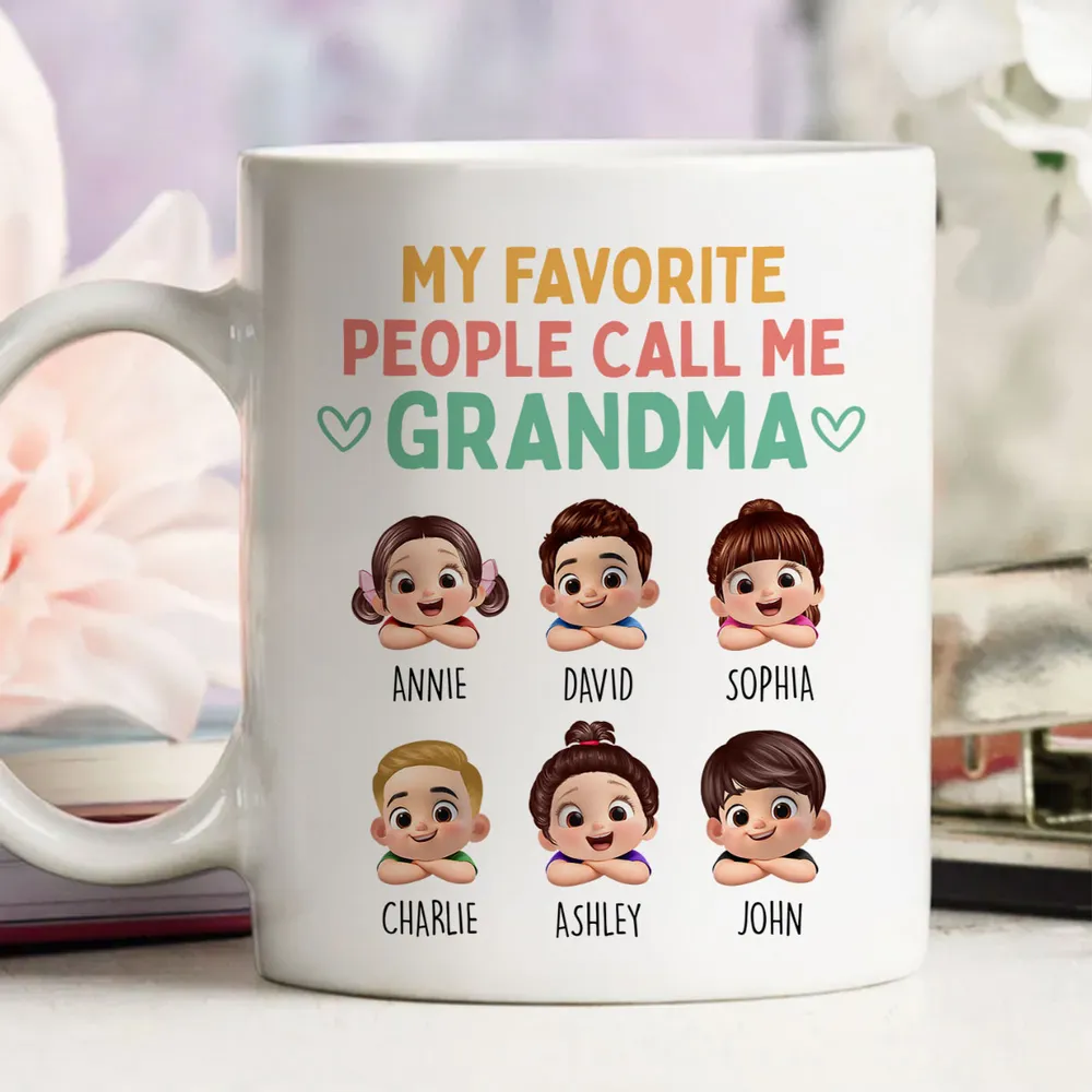 Personalized Grandma Ceramic Mug with Cute Grandkids Illustration, Sweet Daily Coffee Gift for Grandma - Image 4