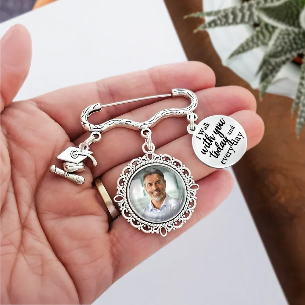 Personalized Stainless Steel Tassel Charm with Photo and Graduation Quote, Unique Memorial Gift for Graduates - Image 3