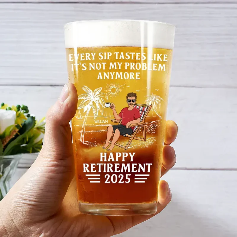 Personalized Retirement Beer Glass With Beach Lounge Design Funny Gift Idea For Men A Classy Home Bar Keepsake - Image 3