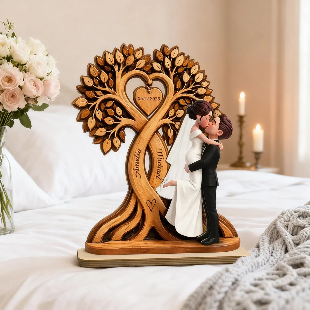 Personalized Wooden Plaque with Kissing Wedding Couple, Heart Tree Unique Gift for Couple