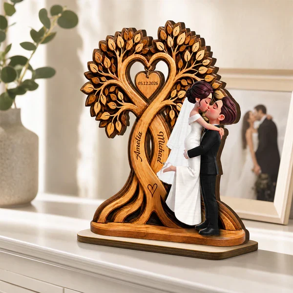 Personalized Wooden Plaque with Kissing Wedding Couple, Heart Tree Unique Gift for Couple - Image 3