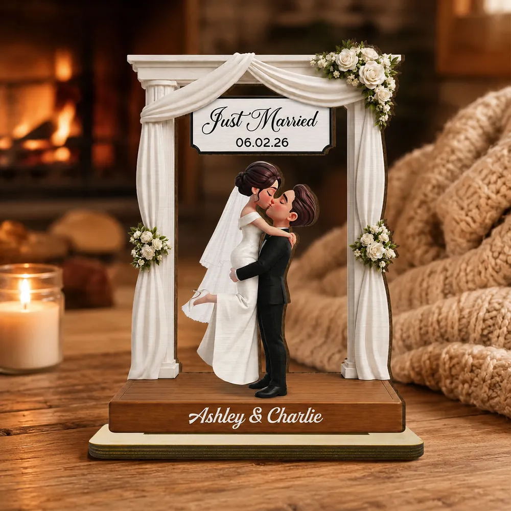 Personalized 2-Layer Wooden Plaque with Kissing Bride & Groom, Beach Wedding Unique Gift - Image 3
