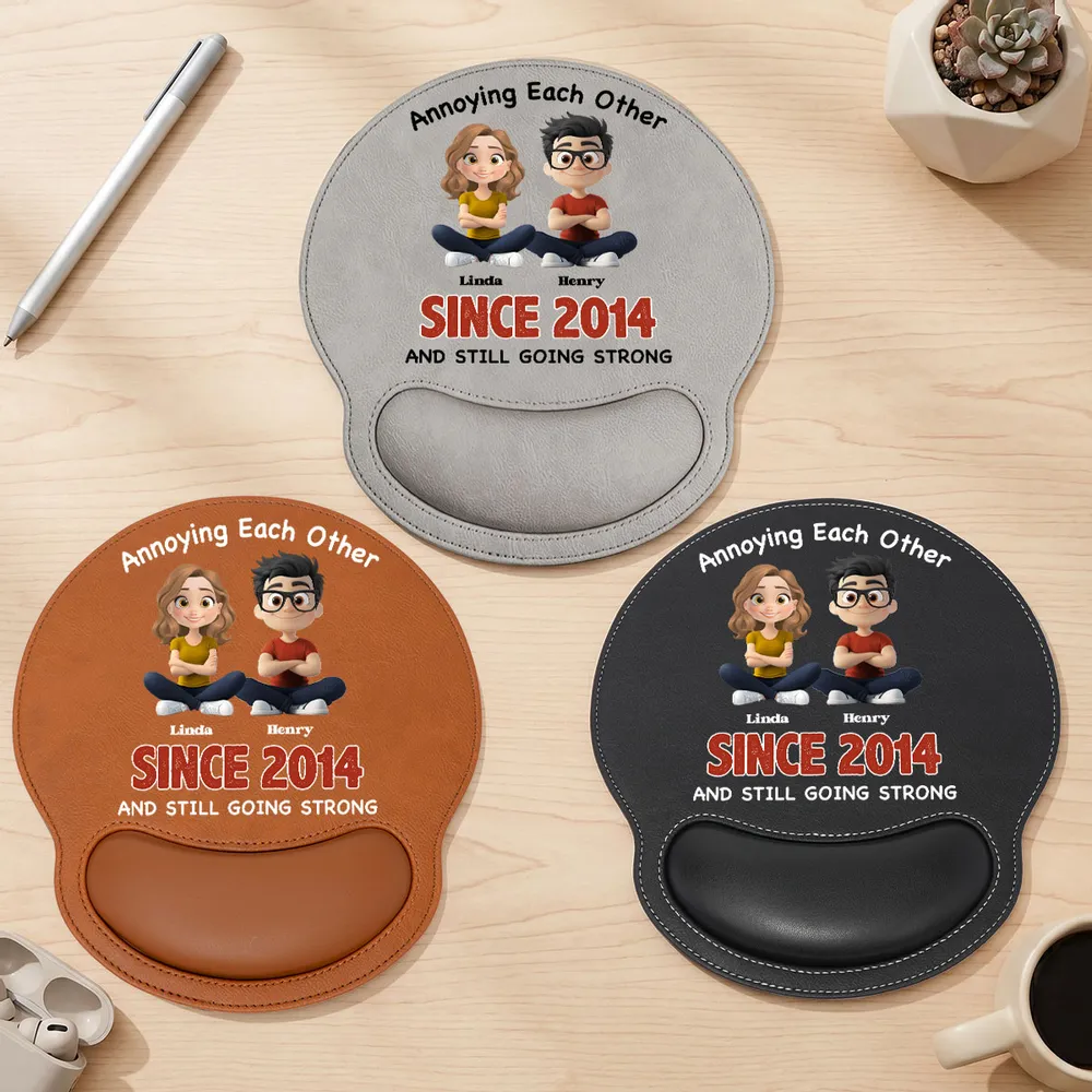 Personalized Wrist Rest Mouse Pad With Cute Sitting Couple, Unique Creative Gift For Couples - Image 3