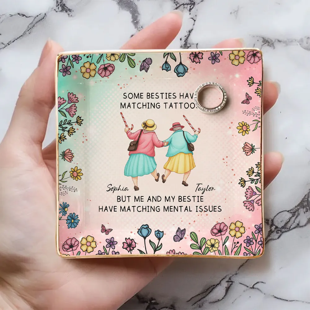 Personalized Jewelry Dish with Walking Friends Illustration, Funny Floral Decor, Creative Gift for Friend - Image 7