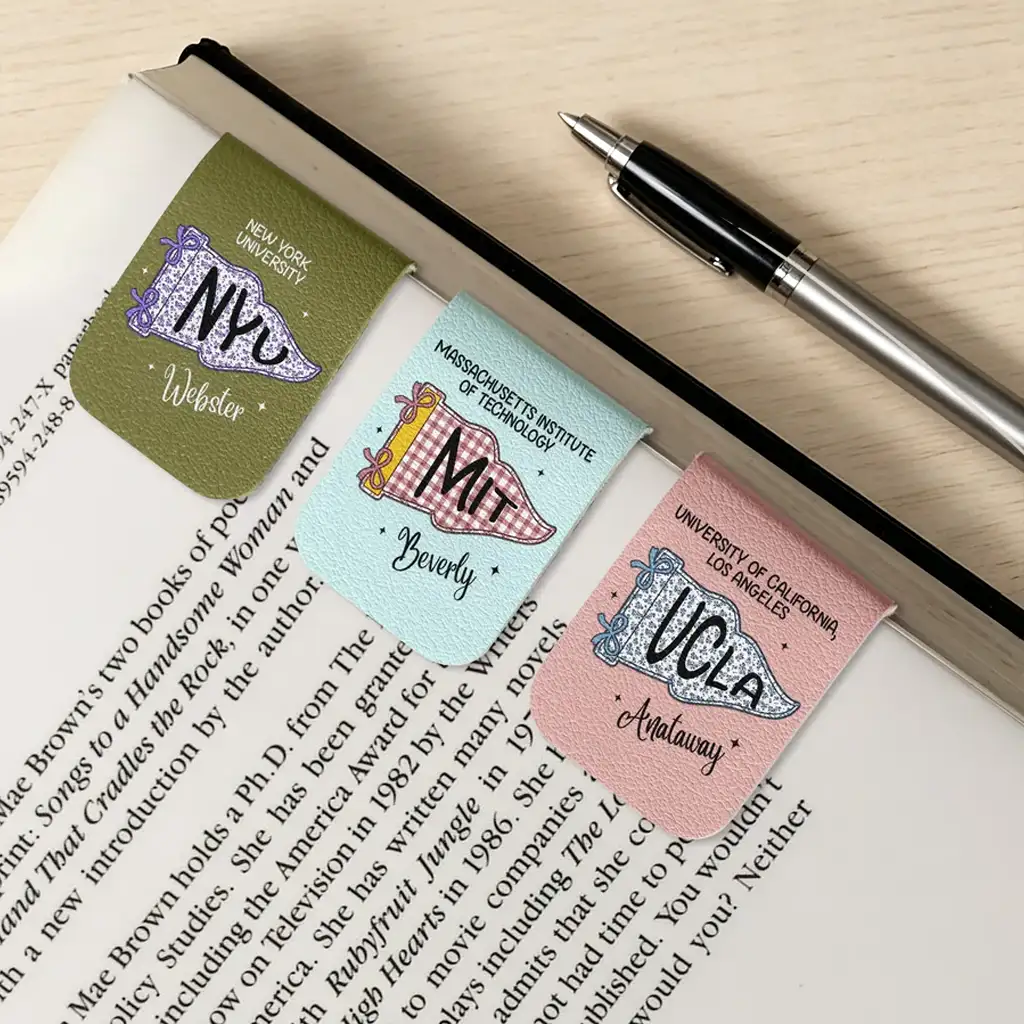 Personalized Leather Magnetic Bookmark, Custom School Pennant Design, Unique Gift for Students & Readers