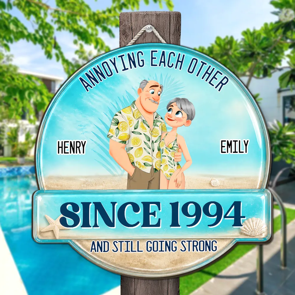 Personalized Wooden Sign, Beach Couple Standing Design, Unique Creative Gift for Couples - Image 3
