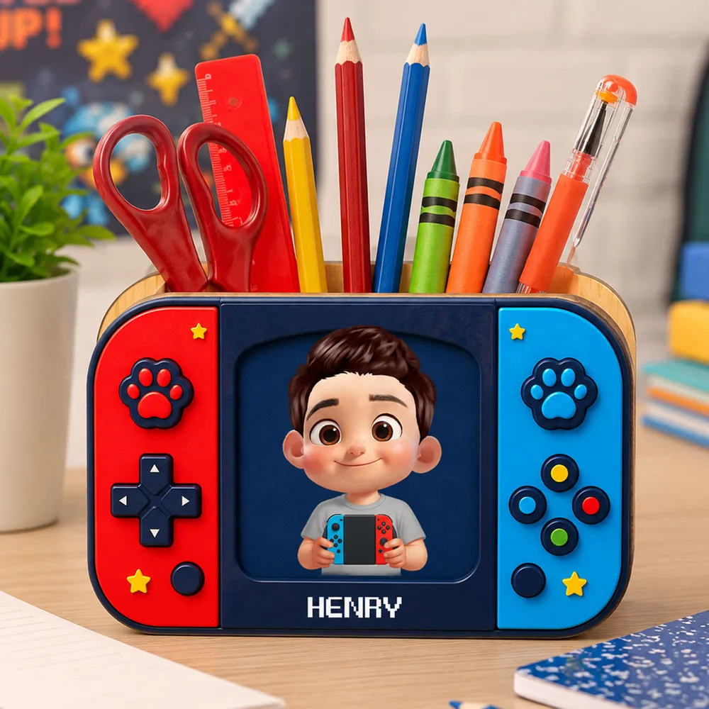 Personalized Wooden Pen Holder, Cute Gamer Boy Holding Controller, Unique Back To School Gift For Kids - Image 3