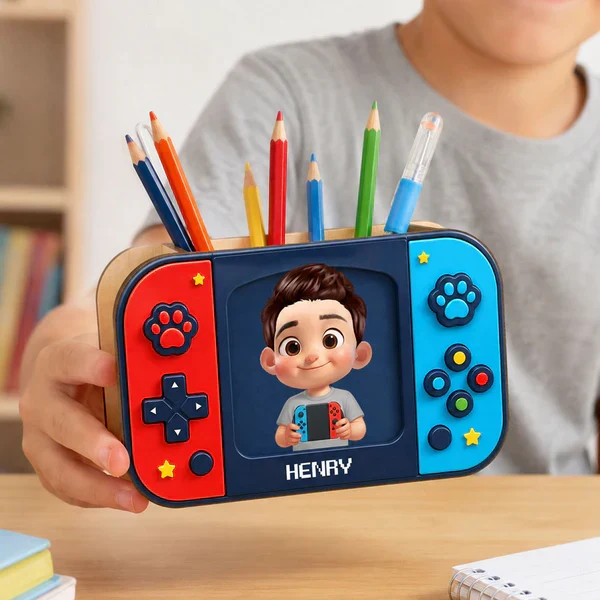 Personalized Wooden Pen Holder, Cute Gamer Boy Holding Controller, Unique Back To School Gift For Kids - Image 8