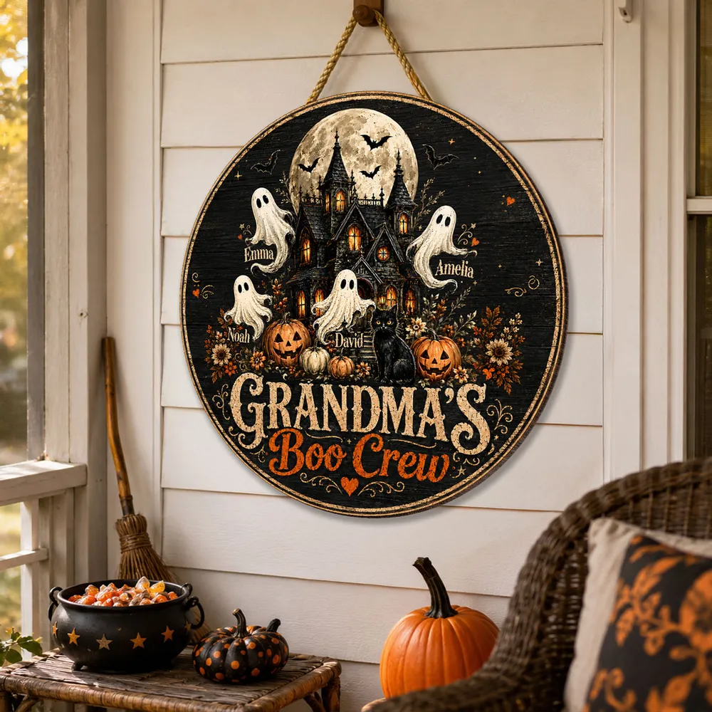 Personalized Grandma's Boo Crew Wooden Sign, Halloween Haunted House Decor, Unique Gift for Grandma - Image 2