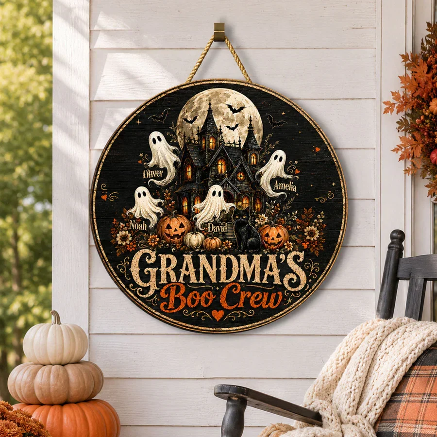 Personalized Grandma's Boo Crew Wooden Sign, Halloween Haunted House Decor, Unique Gift for Grandma - Image 3