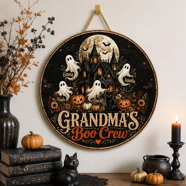 Personalized Grandma's Boo Crew Wooden Sign, Halloween Haunted House Decor, Unique Gift for Grandma - Image 6