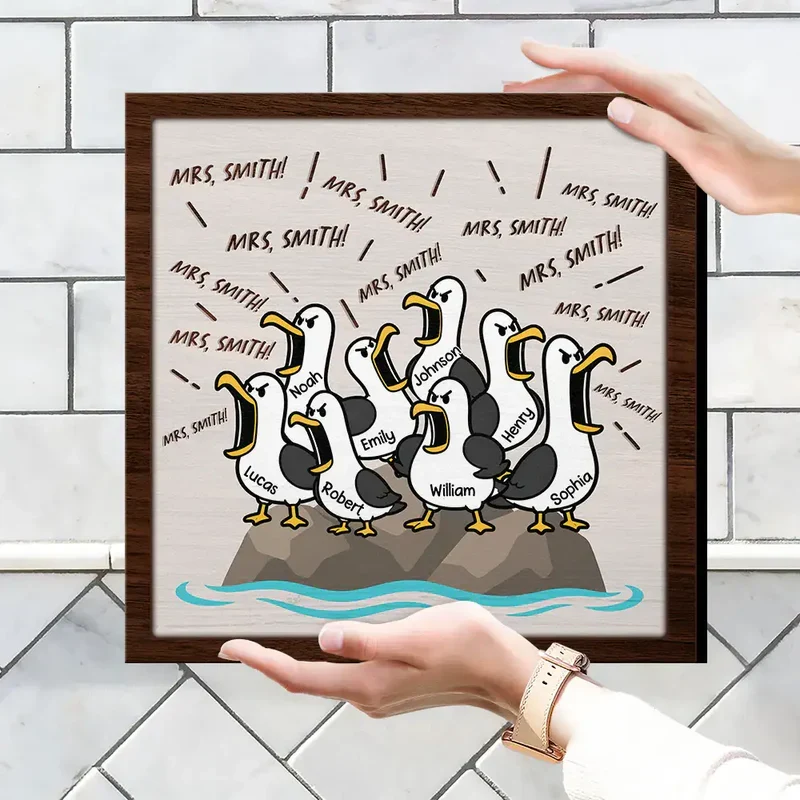 Personalized Screaming Seagull Wooden Sign, Custom Coastal Kitchen Decor, Unique Gift for Family - Image 3