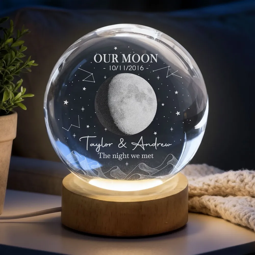 Personalized Moon Globe Lamp, Starry Custom Design for Couple, Unique Romantic Gift - Image 3