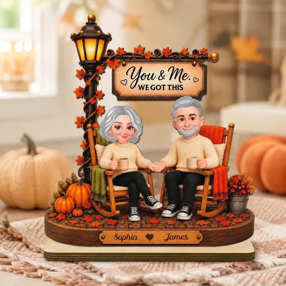 Personalized Wooden Plaque, Senior Couple Holding Hands Under Lamp Post, Unique Creative Gift for Couple - Image 2