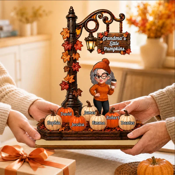 Personalized 2-Layer Wooden Plaque, Grandma's Little Pumpkins Lamp Post, Unique Gift for Grandma - Image 3