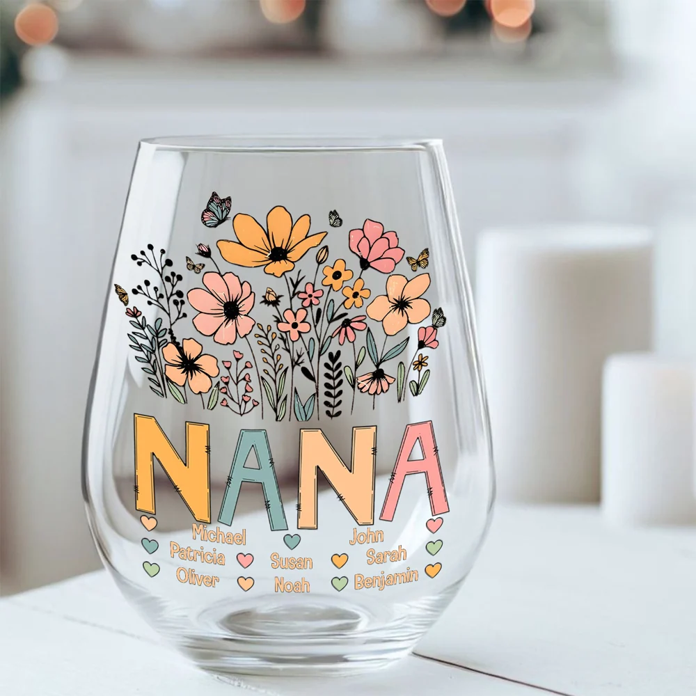 Personalized Wine Glass for Grandma with Colorful Flower Design, Customizable with Names of Grandchildren, Ideal Gift for Grandmothers on Special Occasions - Image 3