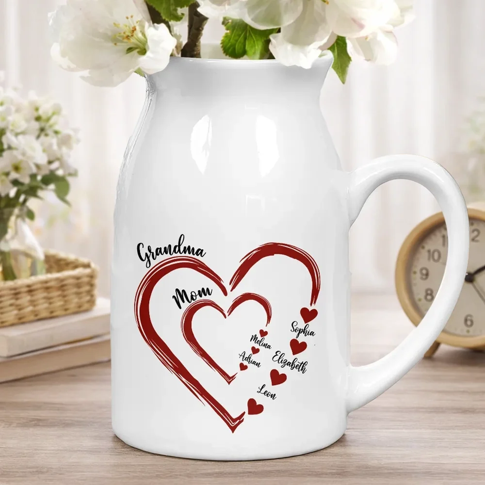 Personalized Handled Vase with Heart Family Names, Sweet Mom Grandma Gift for Dining Table or Entryway Decor
